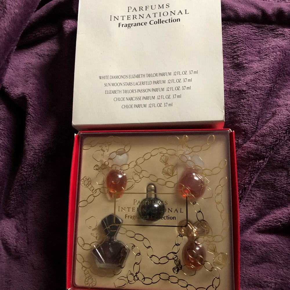 Elizabeth Taylor Collection - Picture 3 of 3